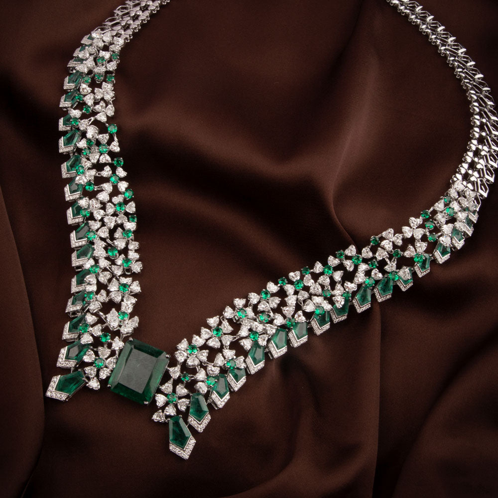18K White Gold Diamond Necklace - 27.048ct VVS-VS-FG with Colour Stones
