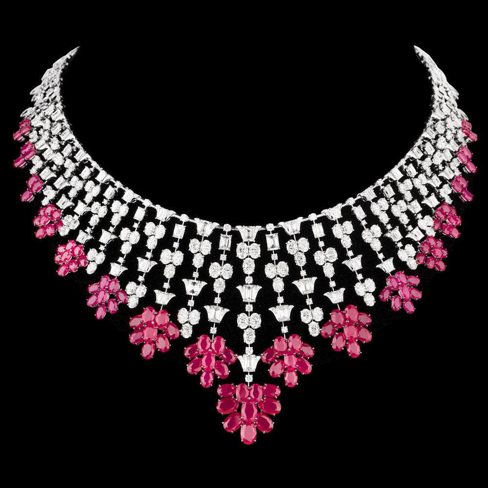 18K White Gold Diamond Necklace - 34.58ct VVS-VS-HI with Colour Stones