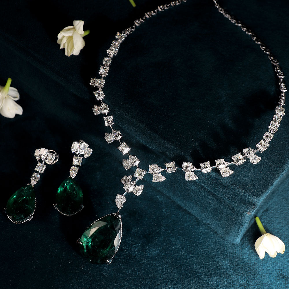 18K White Gold Diamond Necklace - 19.46ct VVS-VS-FGH with Colour Stones