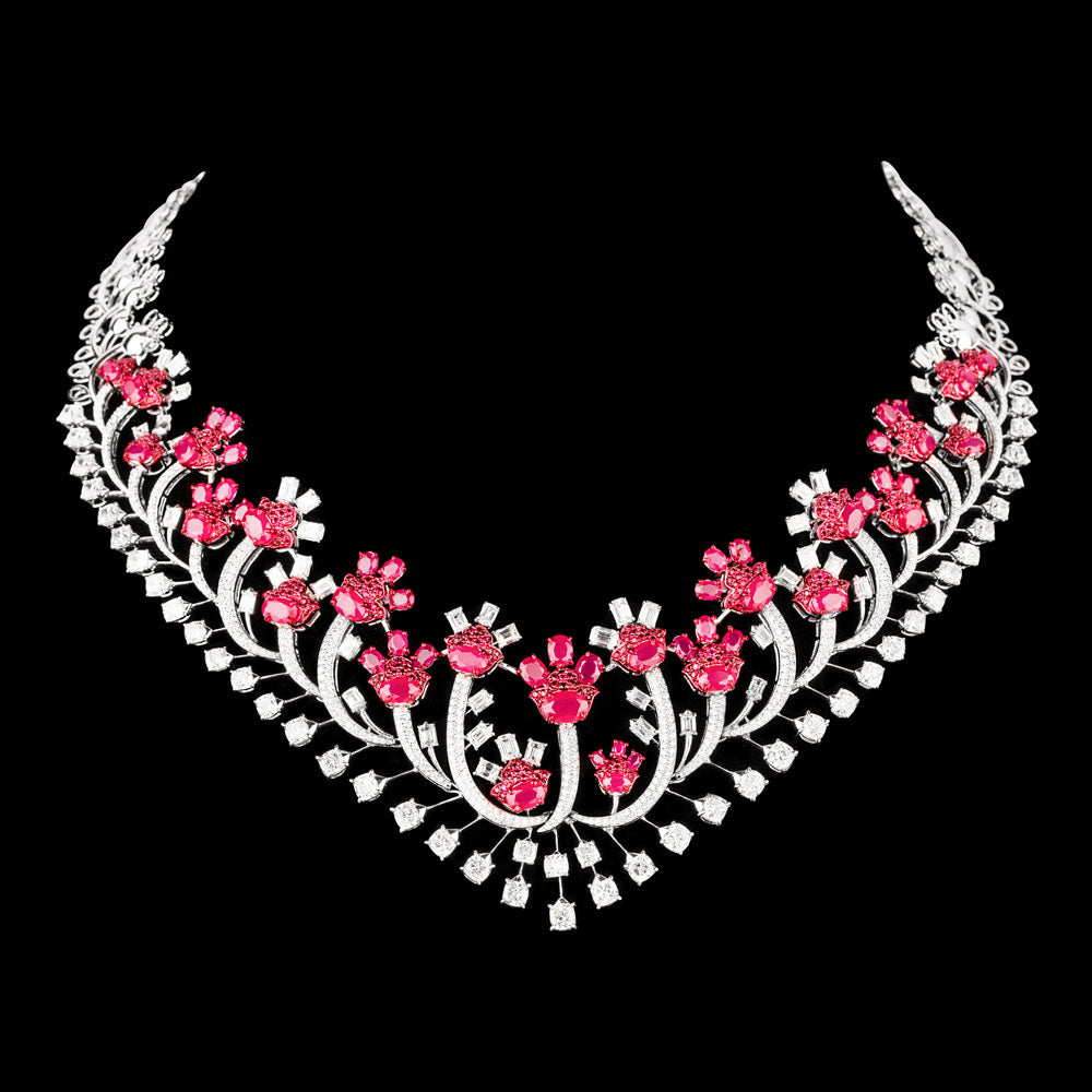 18K White Gold Diamond Necklace - 22.426ct VVS-VS-FG with Colour Stones