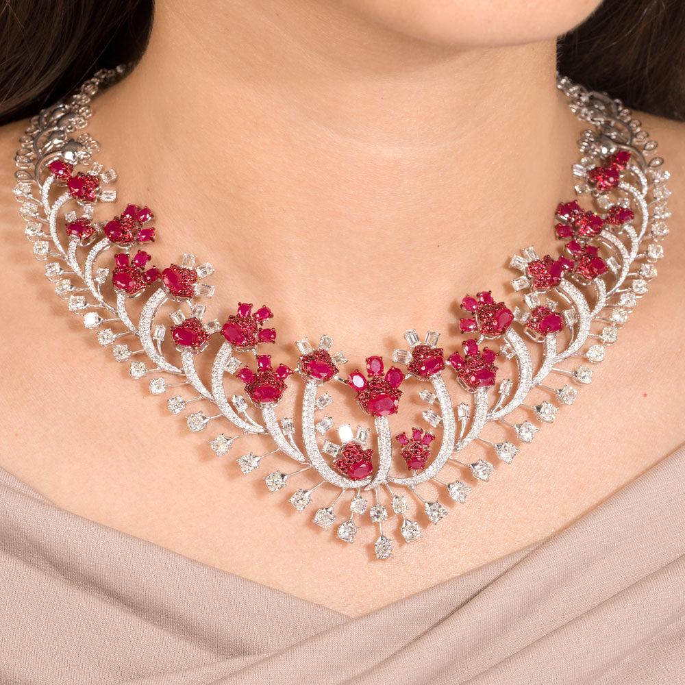 18K White Gold Diamond Necklace - 22.426ct VVS-VS-FG with Colour Stones