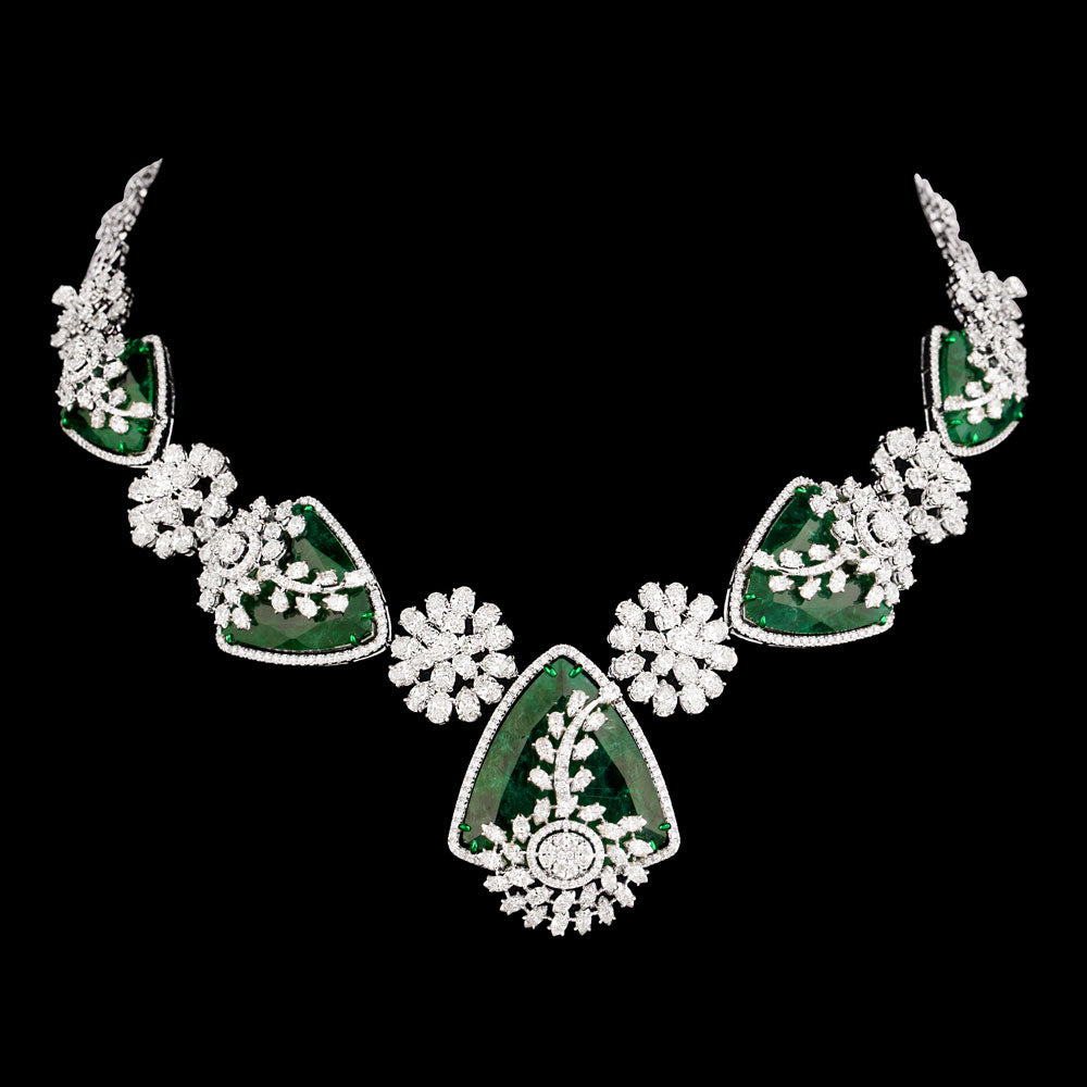 18K White Gold Diamond Necklace - 24.52ct VVS-VS-HI with Colour Stones