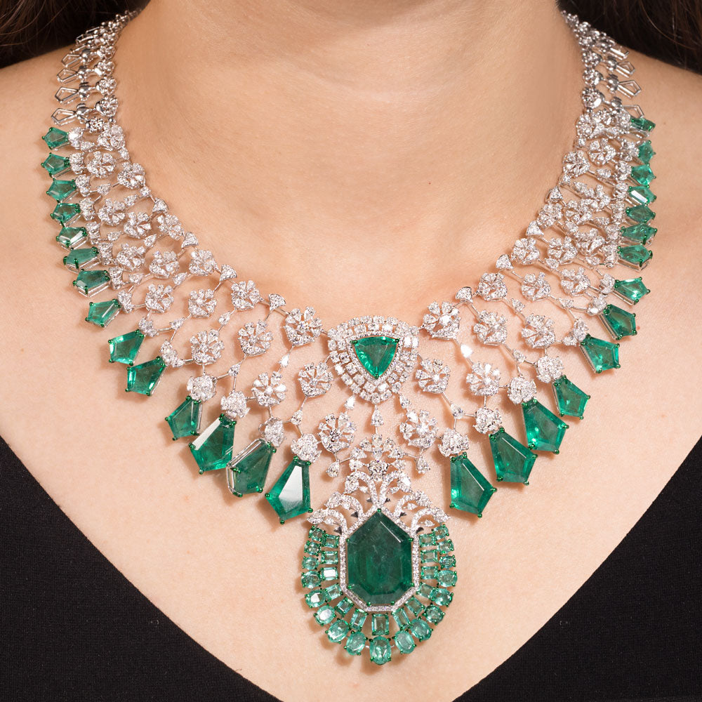 18K White Gold Diamond Necklace - 17.4ct VS-SI-FG with Colour Stones