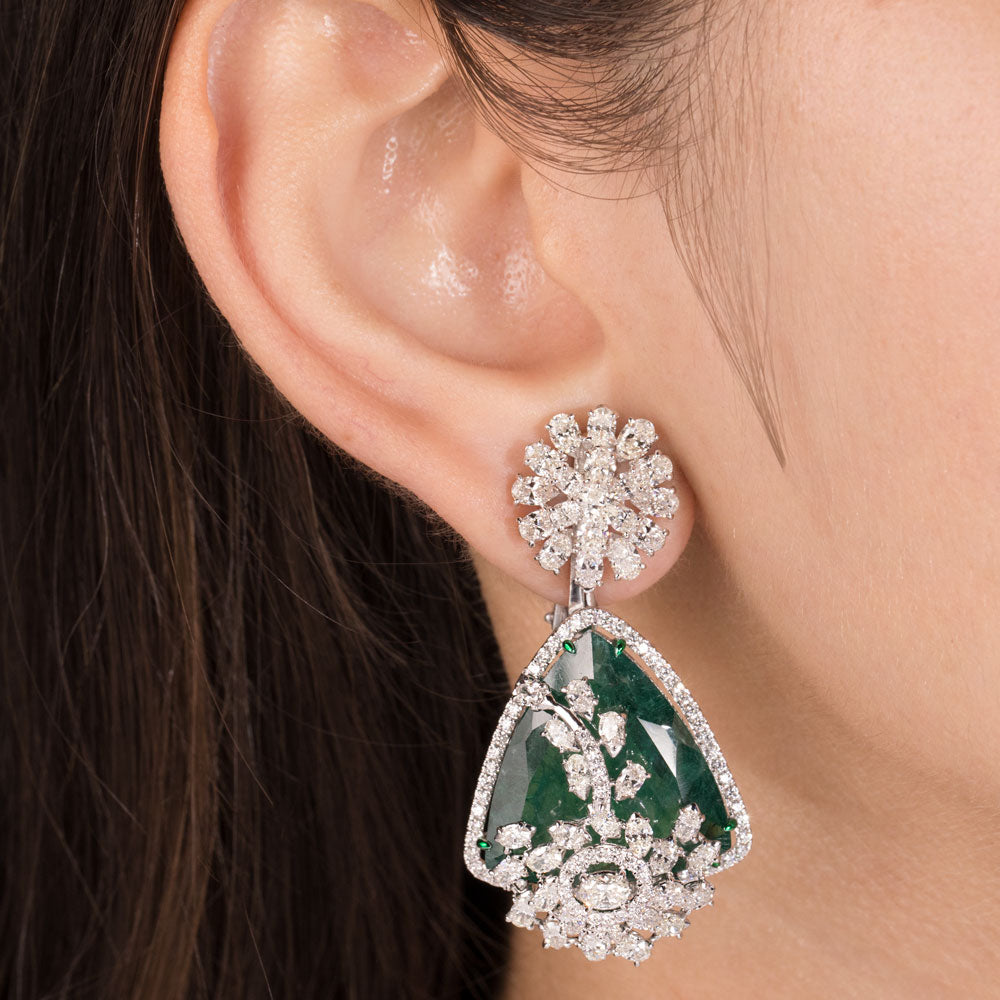 18K White Gold Diamond Jewellery - 7.757ct VVS-VS-HI with Colour Stones