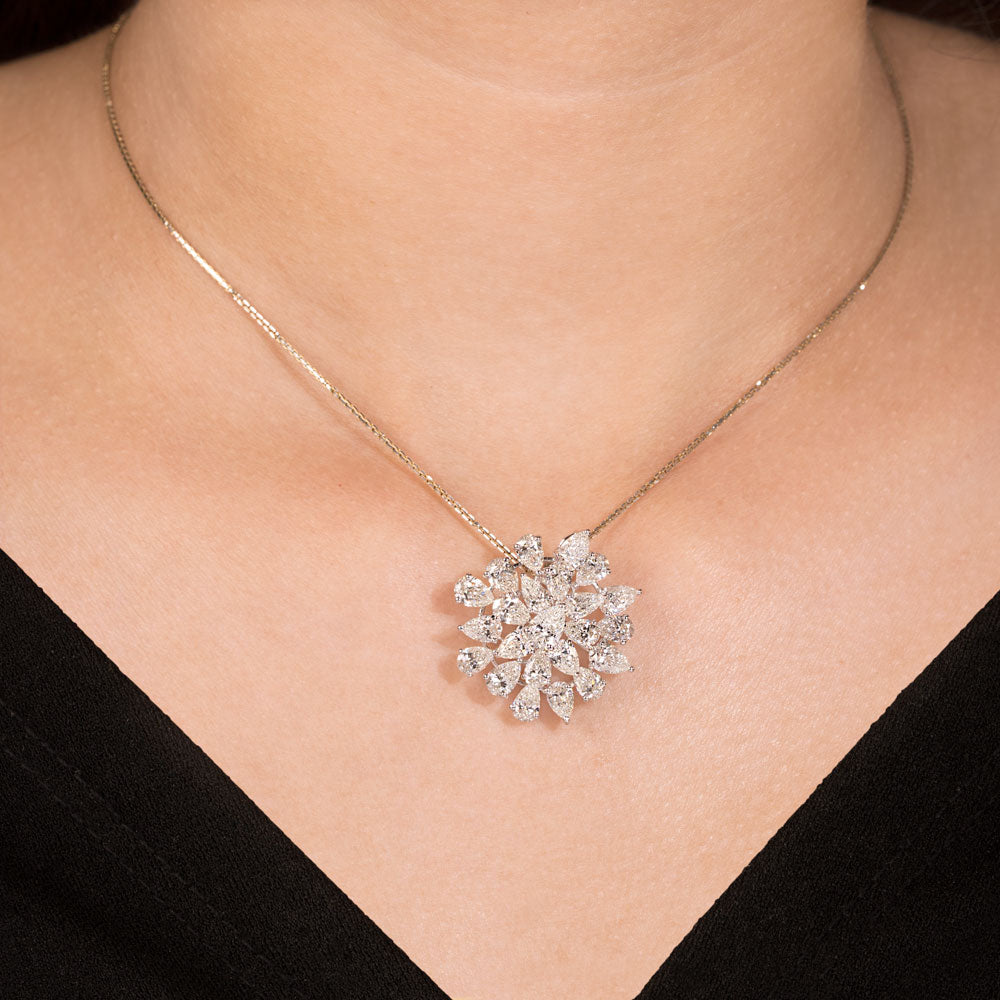 18K White Gold Diamond Pendant - 6.145ct VVS-VS-GH