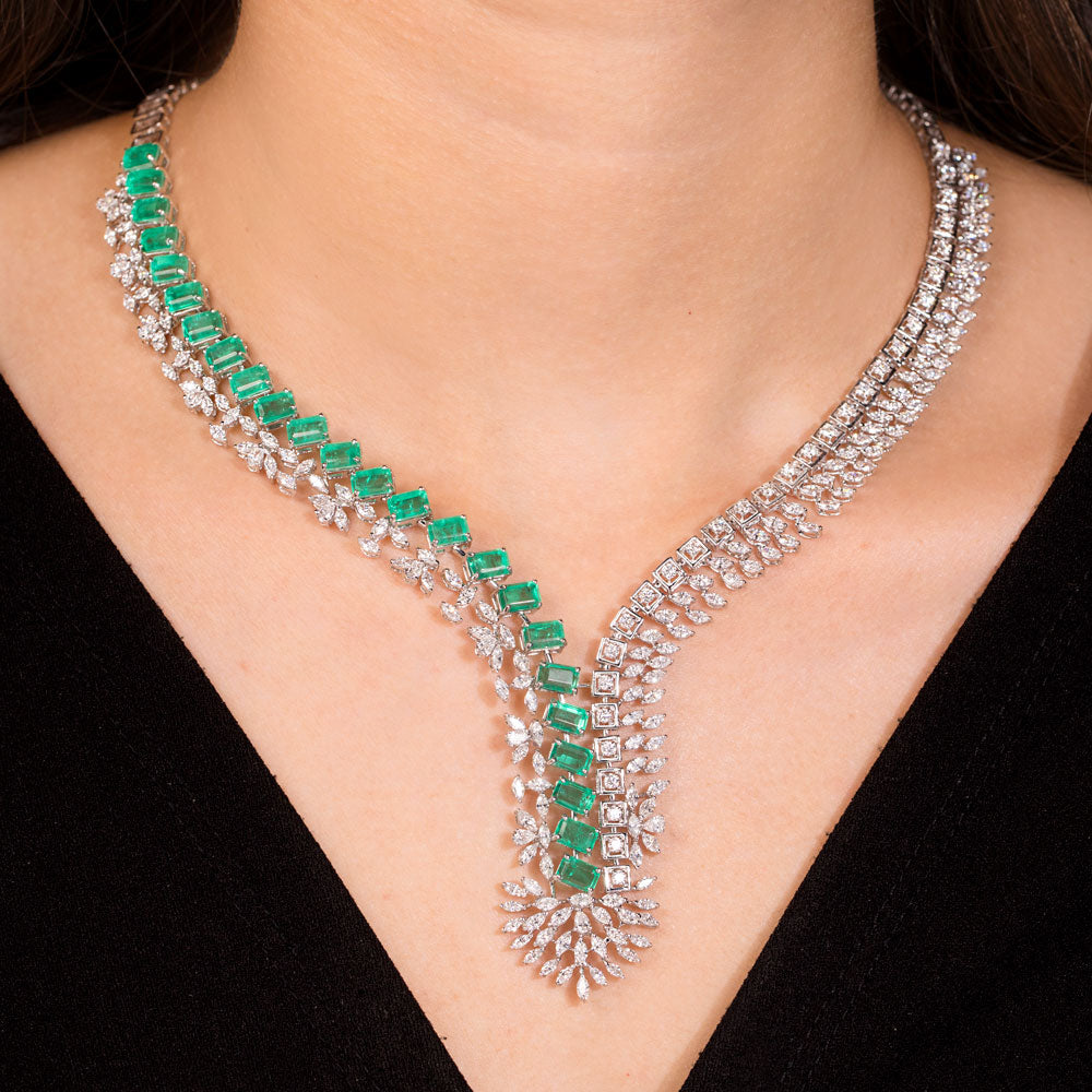 18K White Gold Diamond Necklace - 9.53ct VVS-VS-EF with Colour Stones