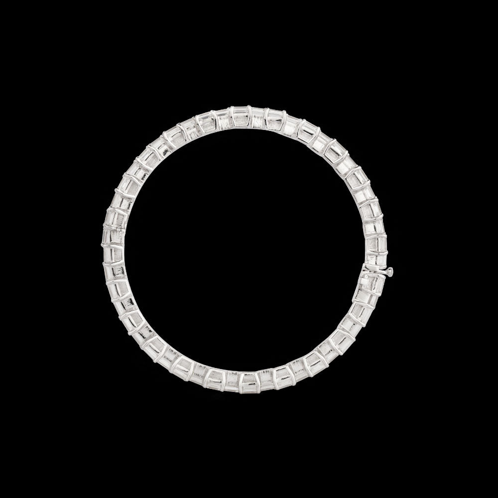18K White Gold Diamond Bangle - 19.05ct VVS-VS-GH