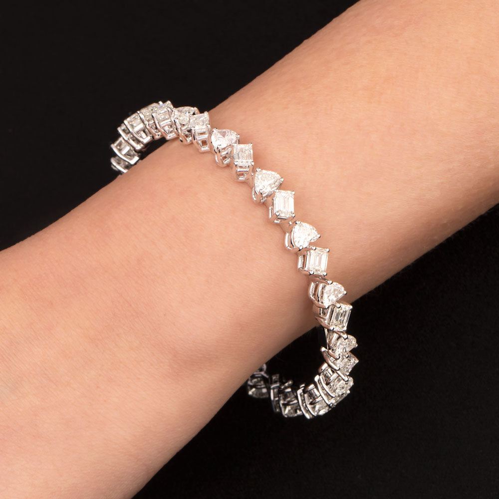 18K White Gold Diamond Bangle - 16.76ct VVS-VS-HI