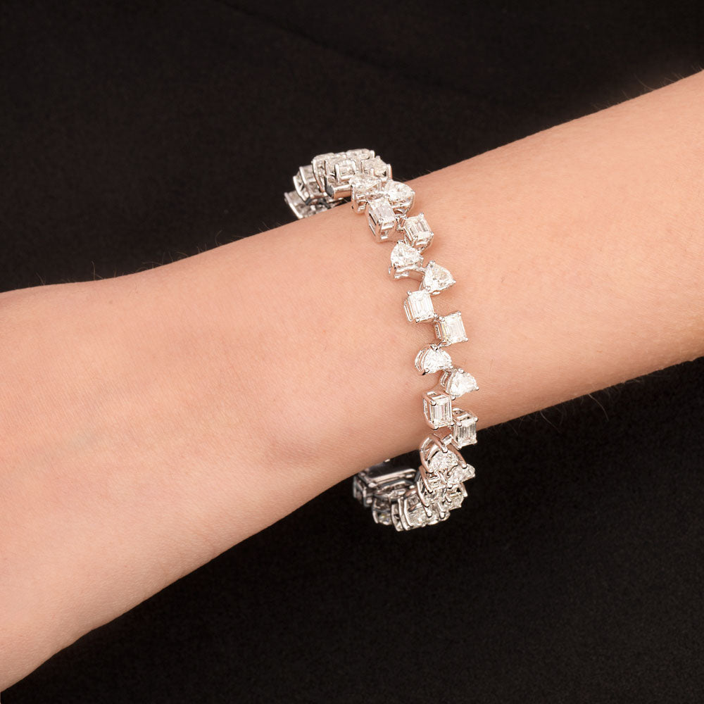 18K White Gold Diamond Bangle - 21.03ct VVS-VS-HI