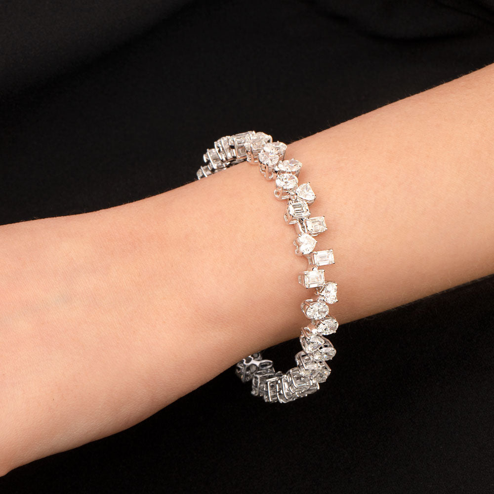 18K White Gold Diamond Bangle - 21.95ct VS-SI-GH