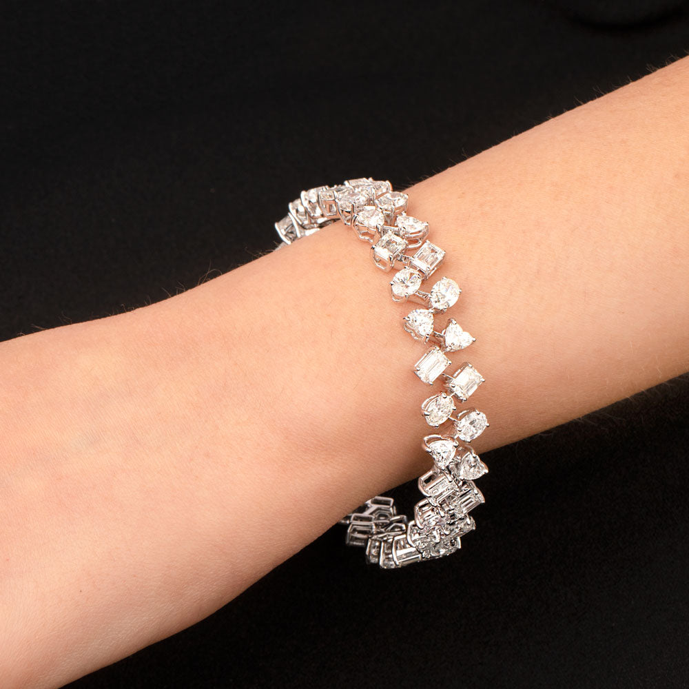 18K White Gold Diamond Bangle - 24.82ct VS-SI-FG