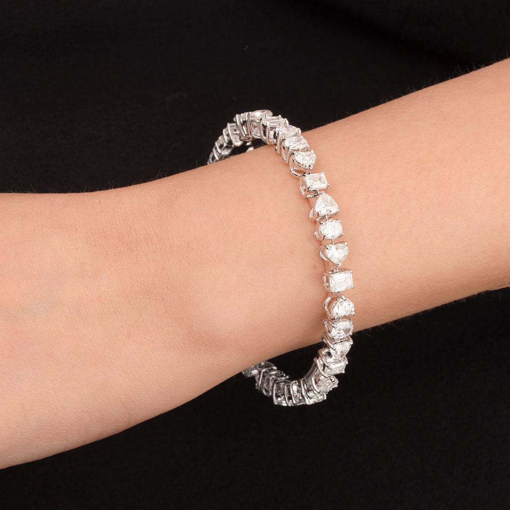 18K White Gold Diamond Bangle - 17.15ct VS-SI-FG