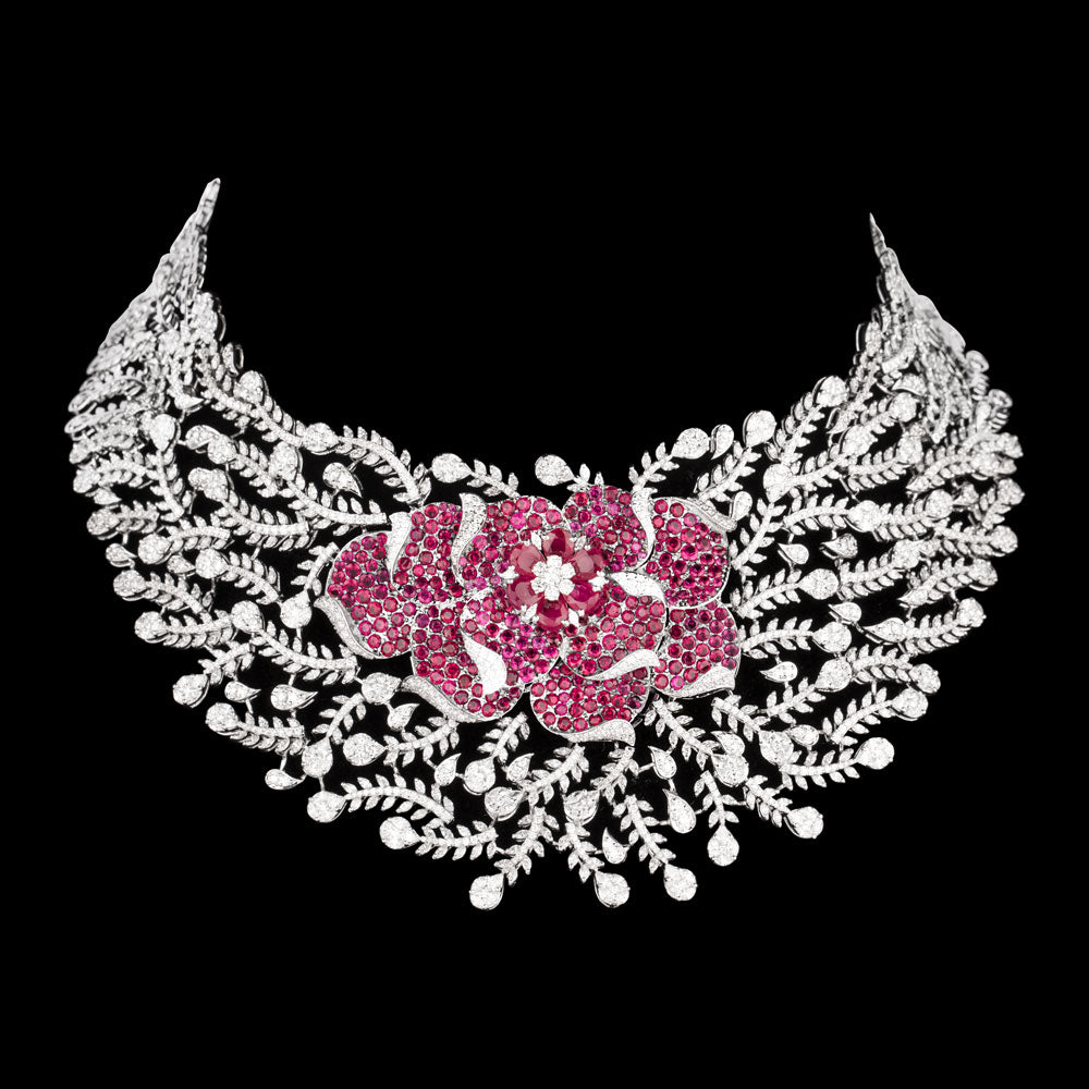 18K White Gold Diamond Necklace - 28.15ct VVS-VS-FG with Colour Stones