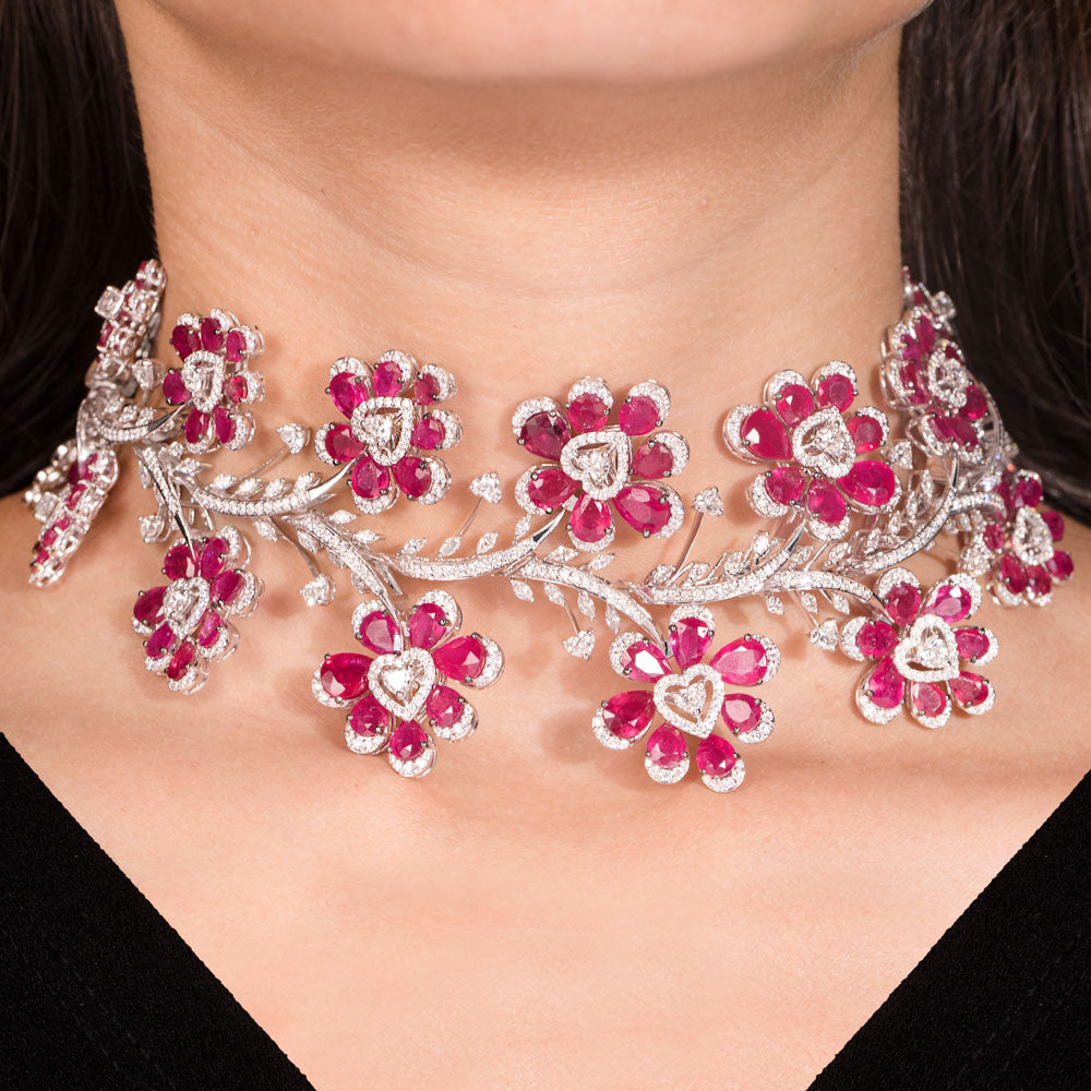 18K White Gold Diamond Necklace - 12.844ct VVS-VS-GH with Colour Stones
