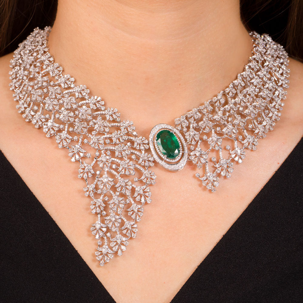 18K White Gold Diamond Necklace - 25.55ct VVS-VS-FG with Colour Stones