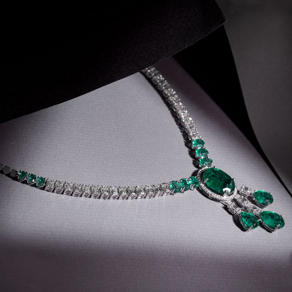 18K White Gold Diamond Necklace - 16.08ct VVS-VS-HI with Colour Stones