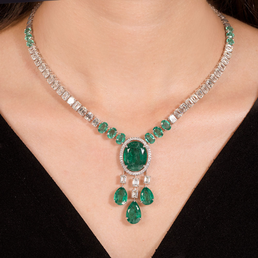 18K White Gold Diamond Necklace - 16.08ct VVS-VS-HI with Colour Stones