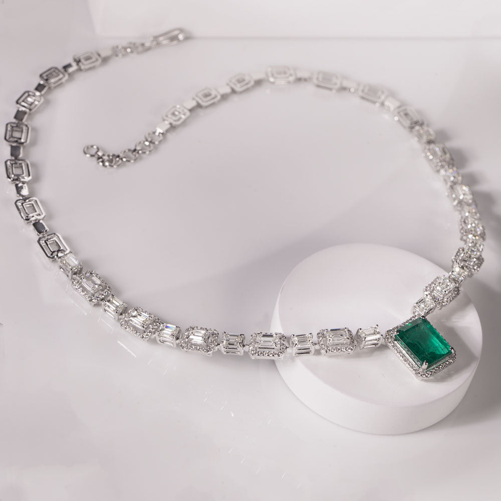 18K White Gold Diamond Necklace - 12.58ct VVS-VS-HI with Colour Stones