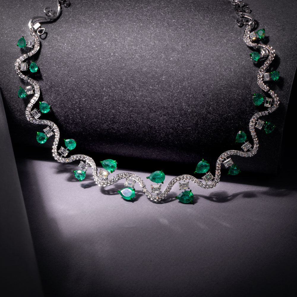 18K White Gold Diamond Necklace - 8.128ct VVS-VS-GH with Colour Stones