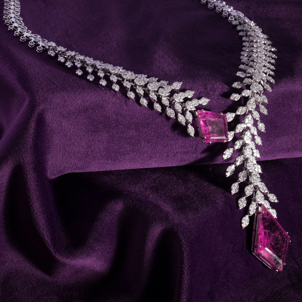 18K White Gold Diamond Necklace - 15.55ct VVS-FG with Colour Stones