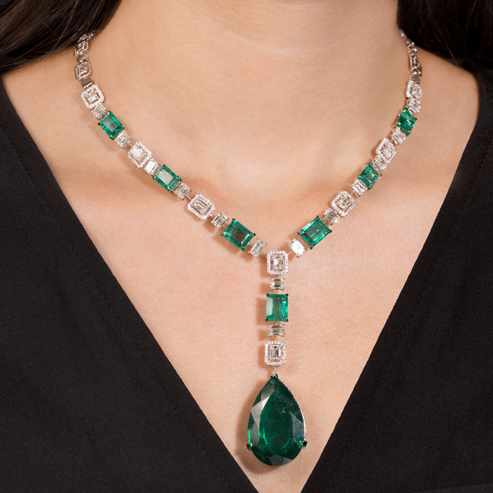 18K White Gold Diamond Necklace - 11.323ct VVS-VS-IJ with Colour Stones
