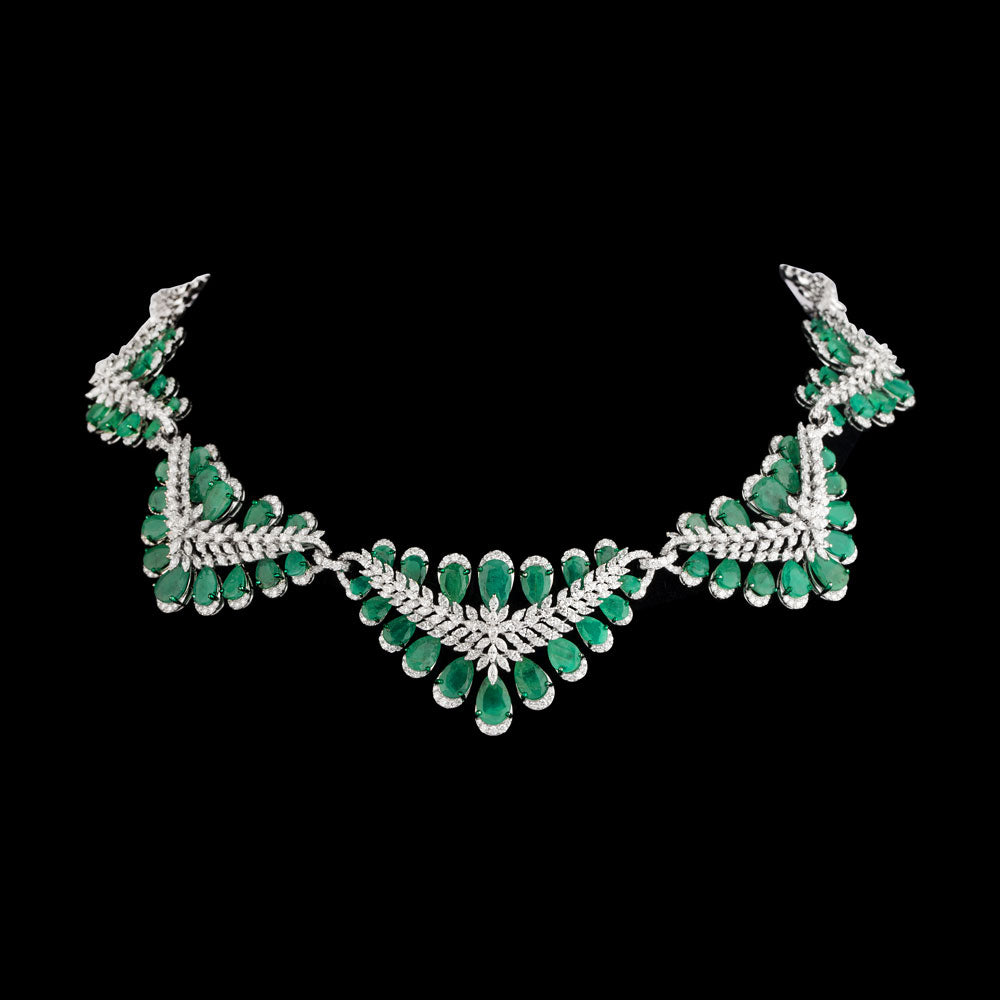 18K White Gold Diamond Necklace - 12.69ct VVS-FG with Colour Stones