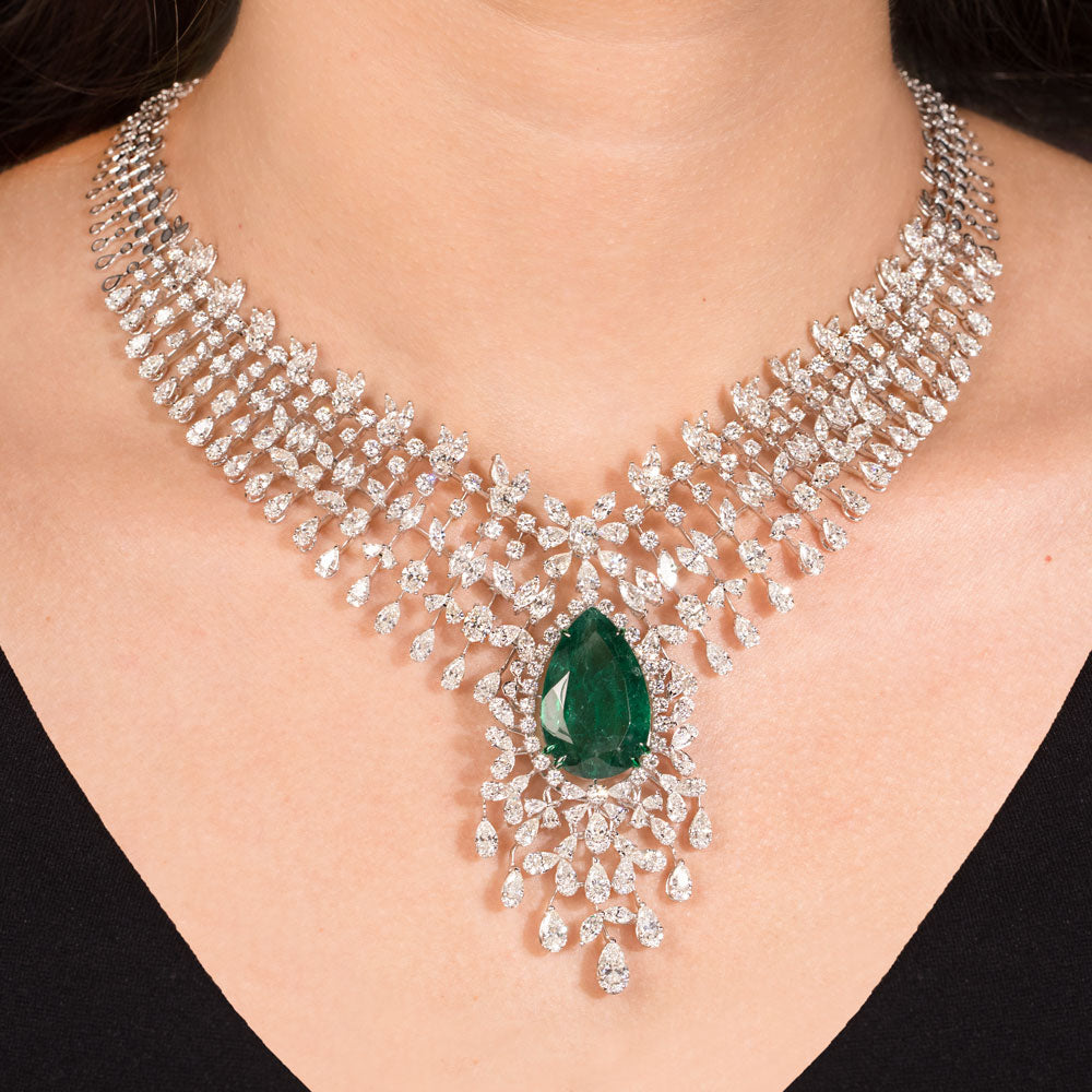18K White Gold Diamond Necklace - 28.245ct VS-SI-GH with Colour Stones