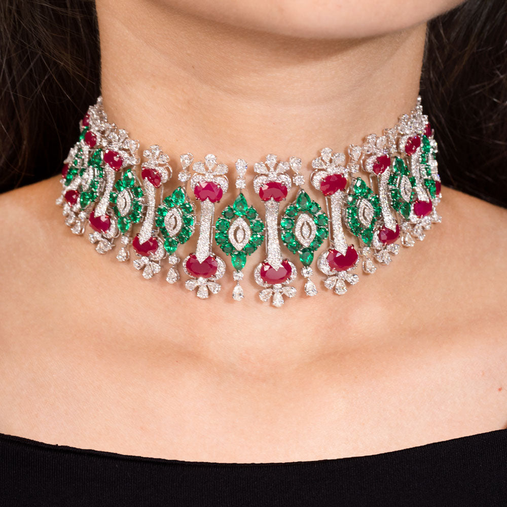 18K White Gold Diamond Necklace - 32.41ct VS-SI-GH with Colour Stones