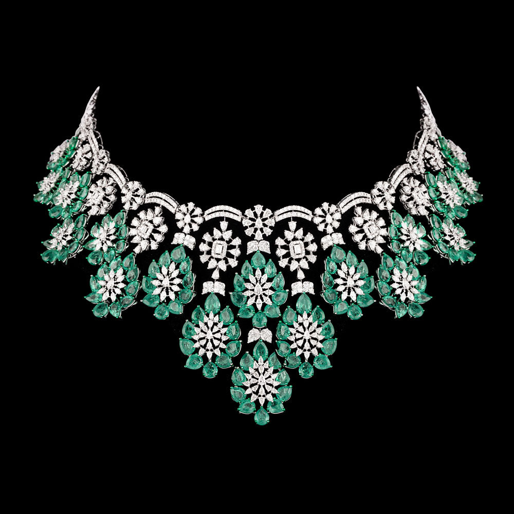 18K White Gold Diamond Necklace - 20.741ct VVS-FG with Colour Stones