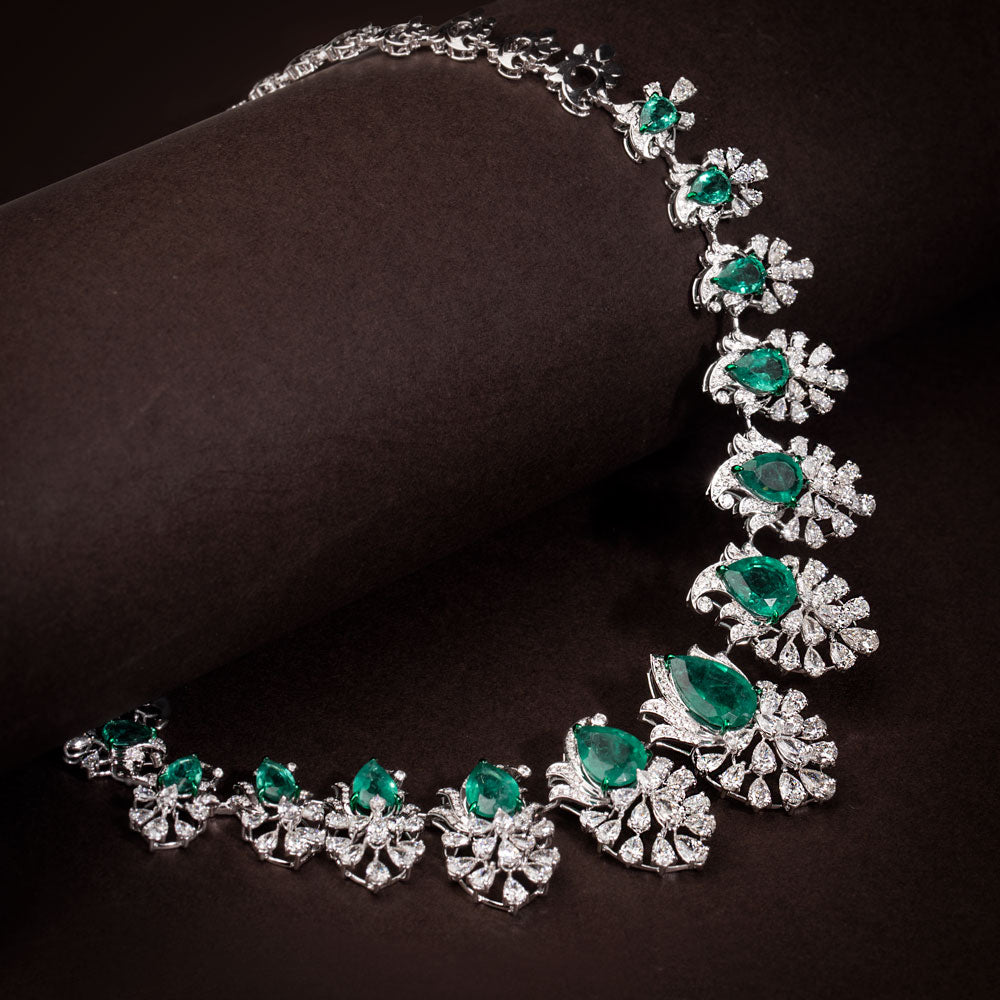 18K White Gold Diamond Necklace - 16.34ct VS-SI-GH with Colour Stones
