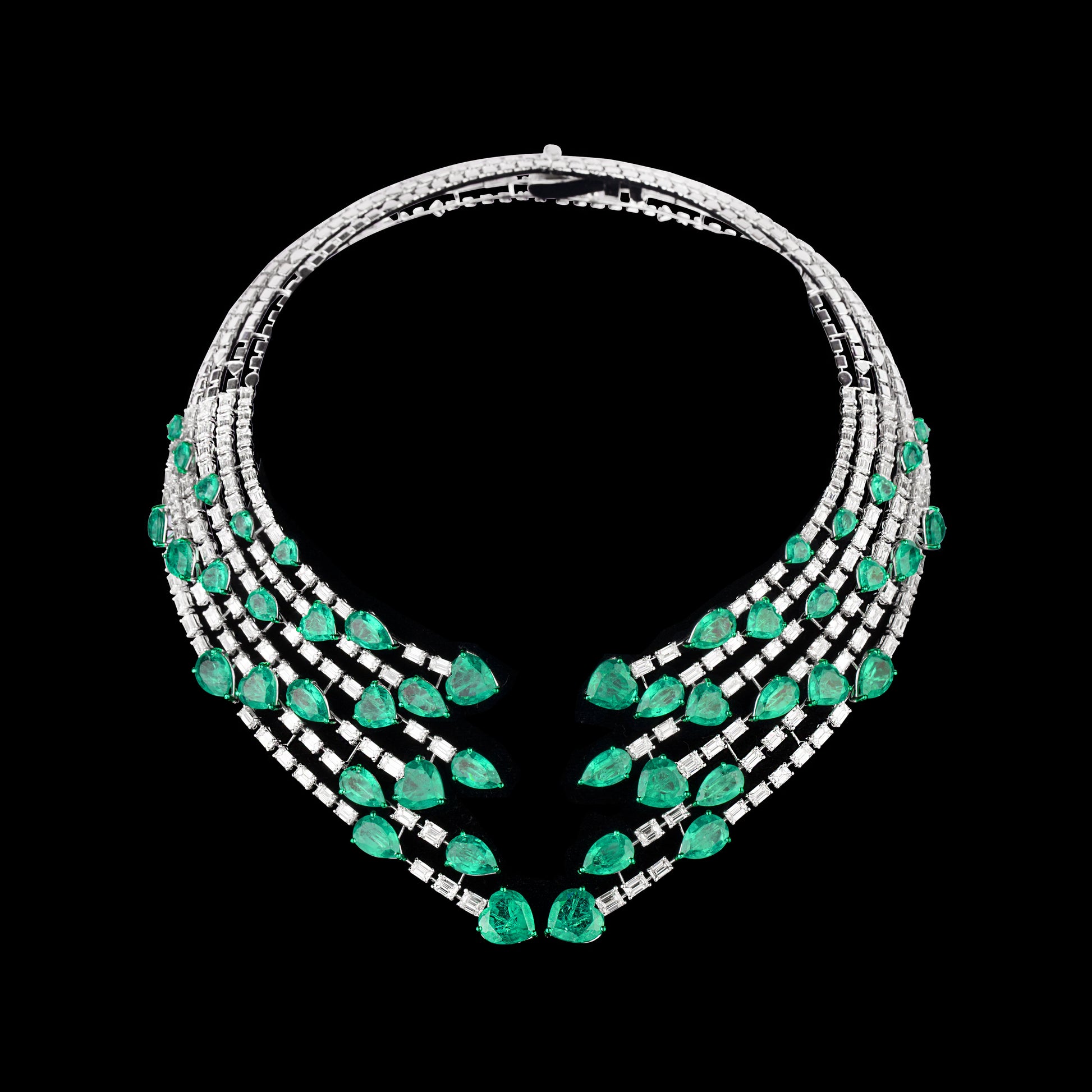 18K White Gold Diamond Necklace - 28.972ct VVS-VS-GH with Colour Stones