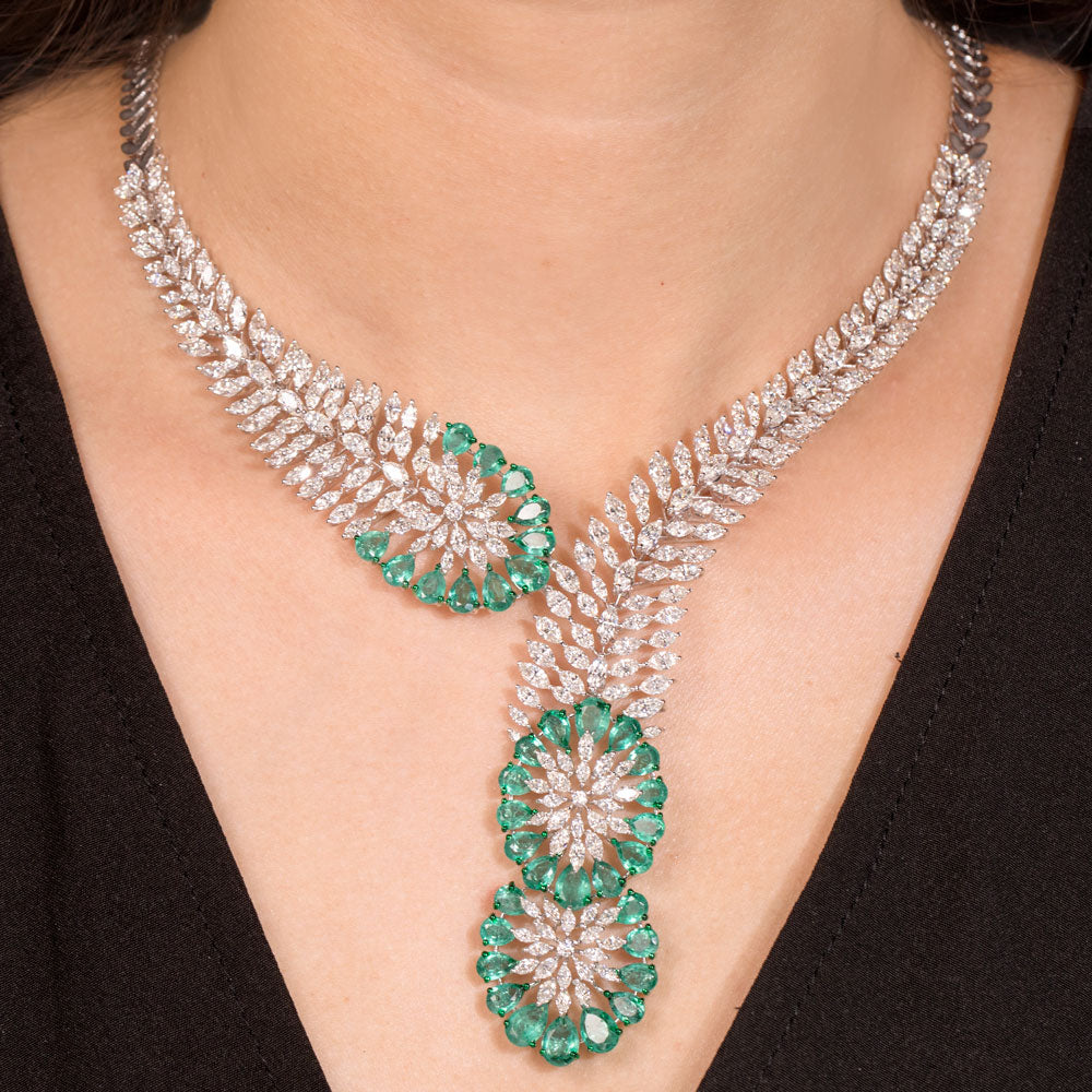 18K White Gold Diamond Necklace - 18.653ct VVS-VS-GH with Colour Stones