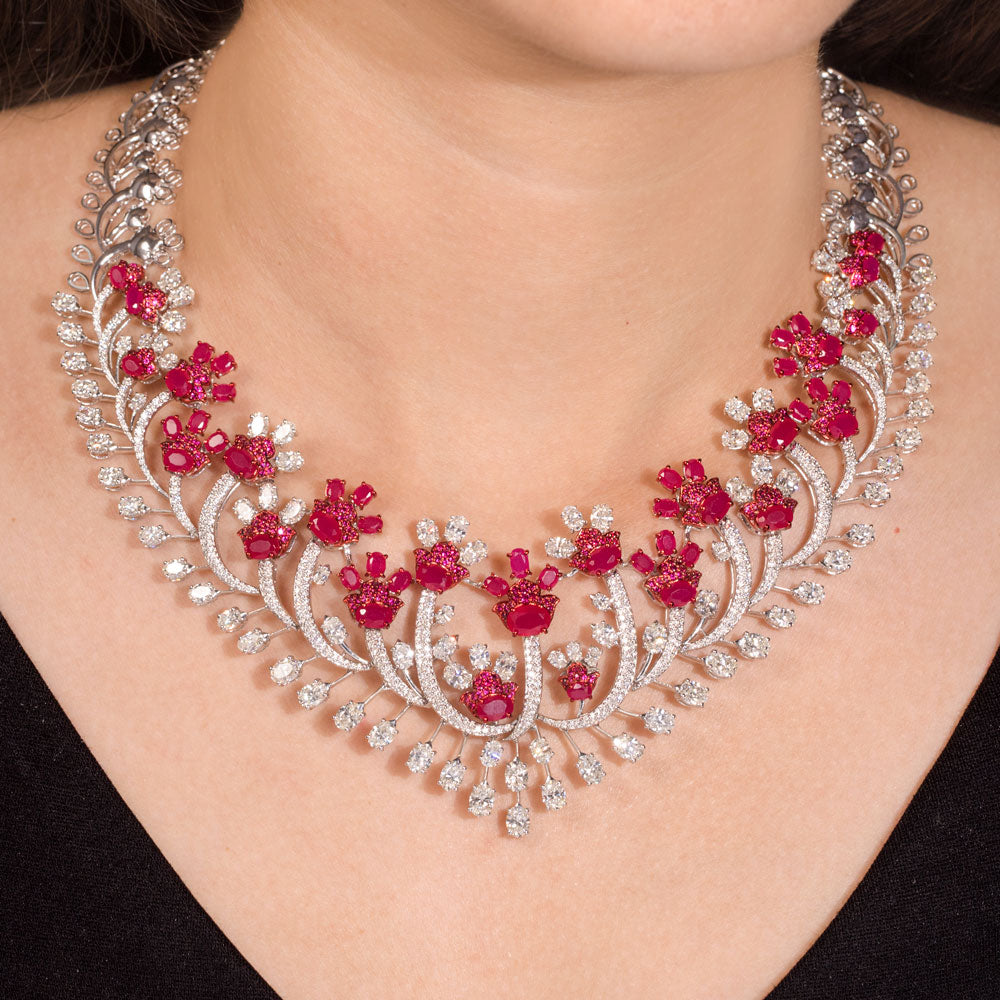 18K White Gold Diamond Necklace - 21.28ct VS-SI-GH with Colour Stones