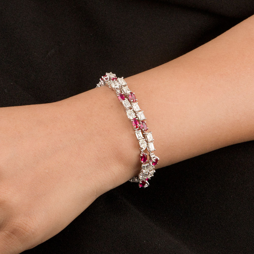 18K White Gold Diamond Bracelet - 9.929ct VVS-VS-HI with Colour Stones