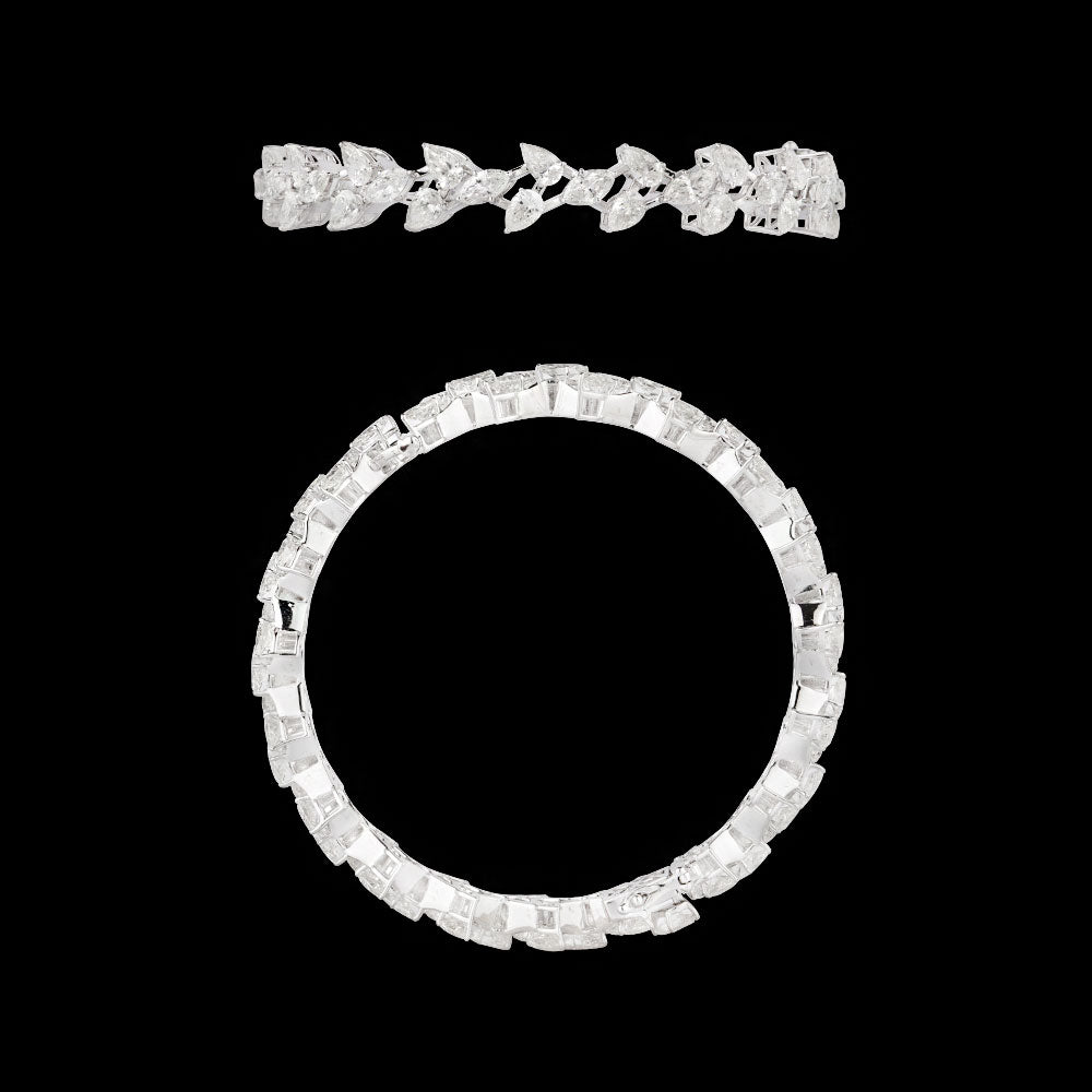18K White Gold Diamond Bangle - 13.91ct VVS-VS-GH
