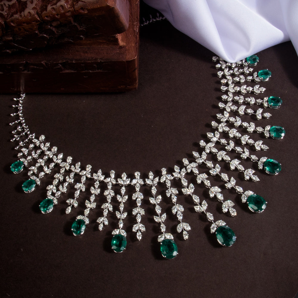 18K White Gold Diamond Necklace - 24.6ct VVS-VS-IJ with Colour Stones
