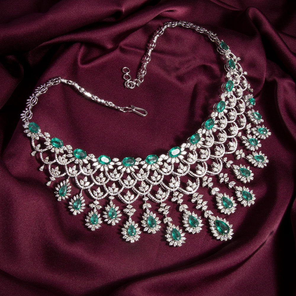 18K White Gold Diamond Necklace - 32.602ct VVS-VS-IJ with Colour Stones