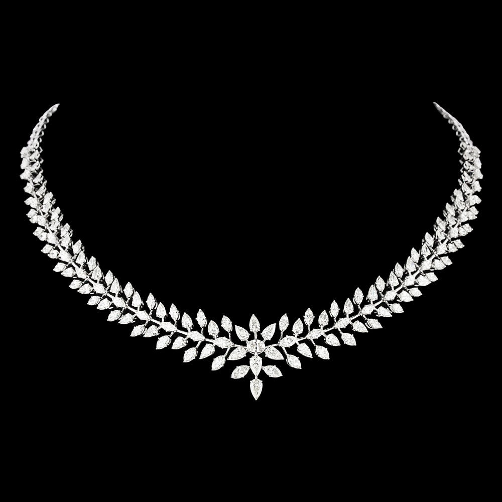 18K White Gold Diamond Necklace - 17.4ct VVS-VS-IJ
