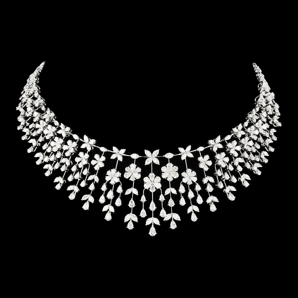 18K White Gold Diamond Necklace - 23.71ct VVS-VS-GH