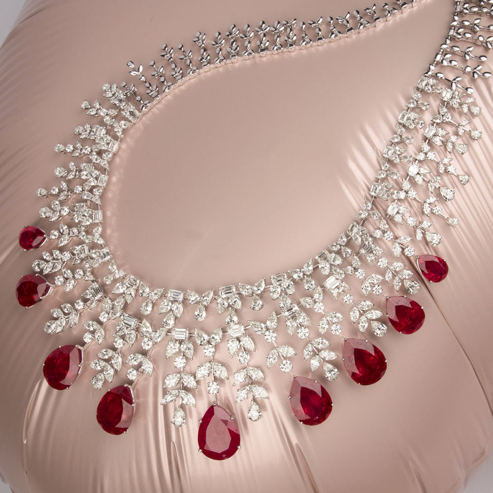 18K White Gold Diamond Necklace - 34.045ct VVS-VS-IJ with Colour Stones