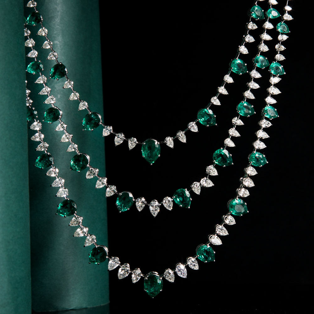 18K White Gold Diamond Necklace - 19.783ct VVS-VS-HI with Colour Stones
