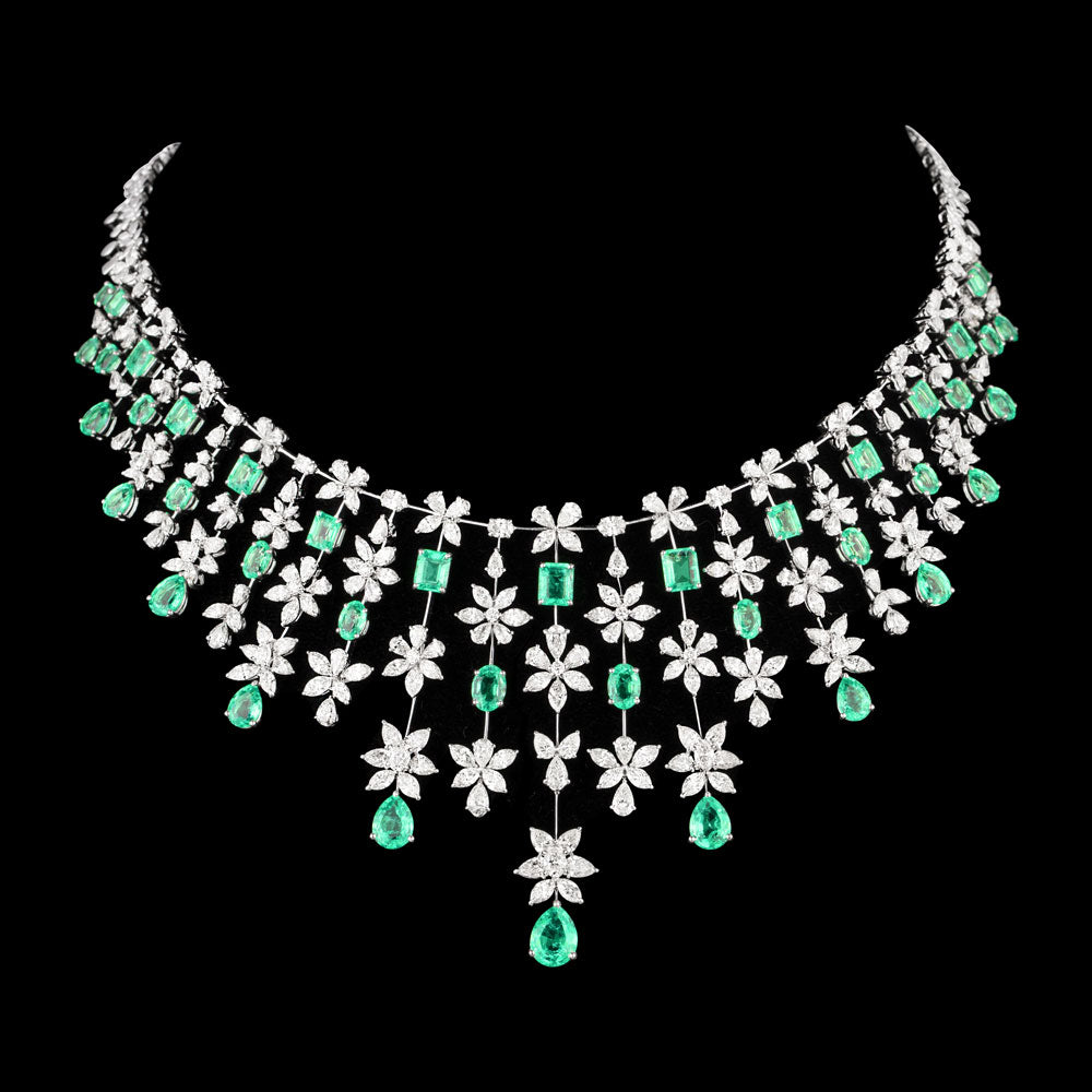 18K White Gold Diamond Necklace - 23.909ct VVS-VS-IJ with Colour Stones