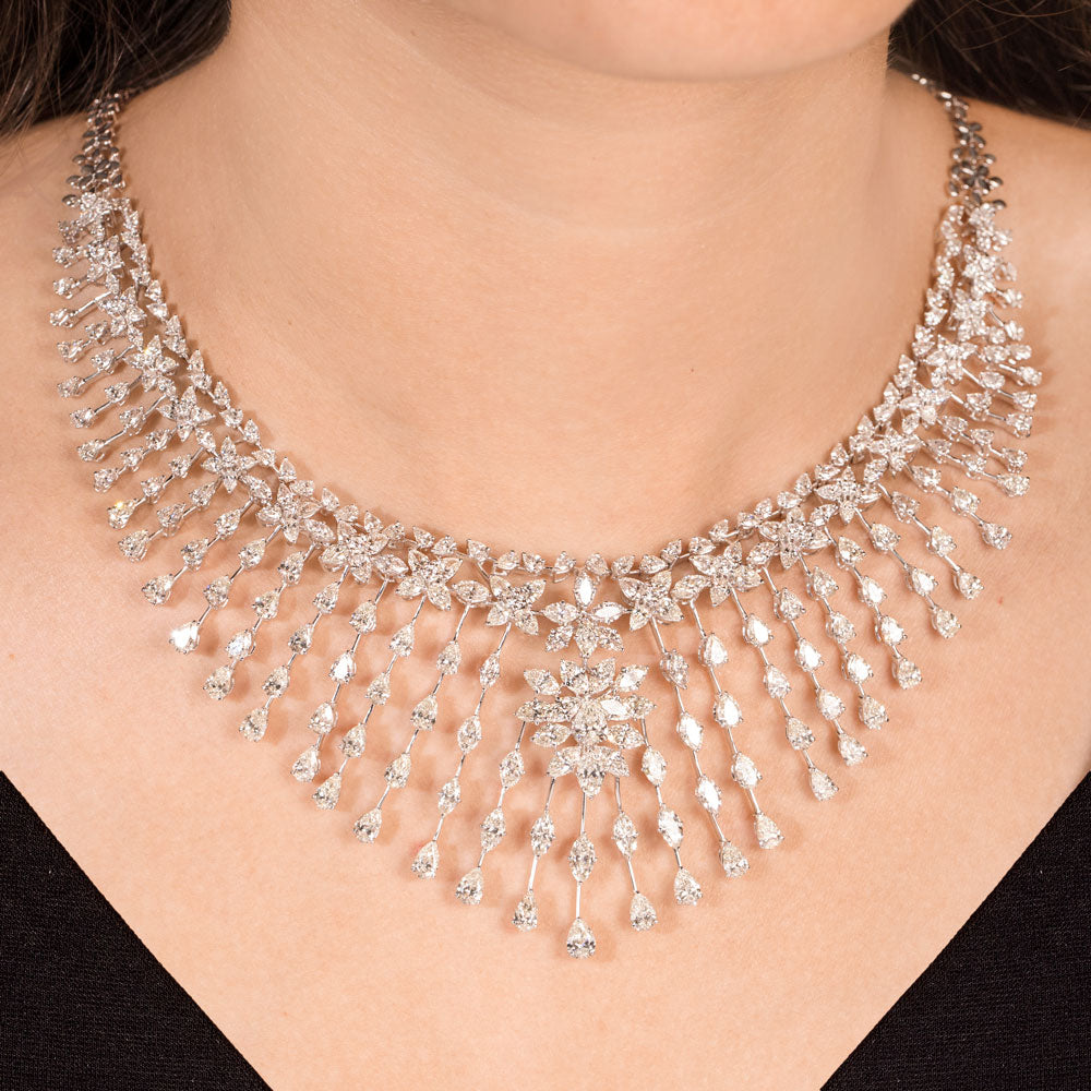 18K White Gold Diamond Necklace - 36.56ct VVS-VS-HIJ