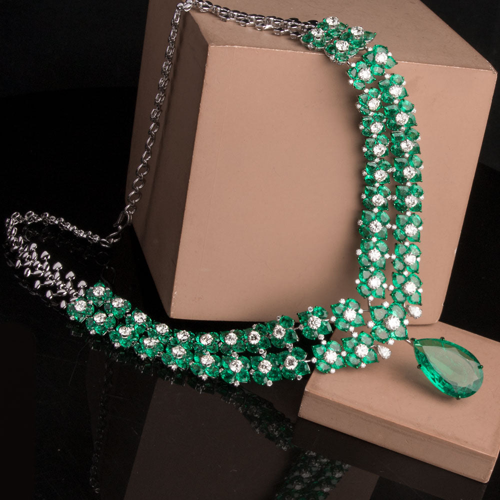 18K White Gold Diamond Necklace - 17.803ct VVS-VS-IJ with Colour Stones