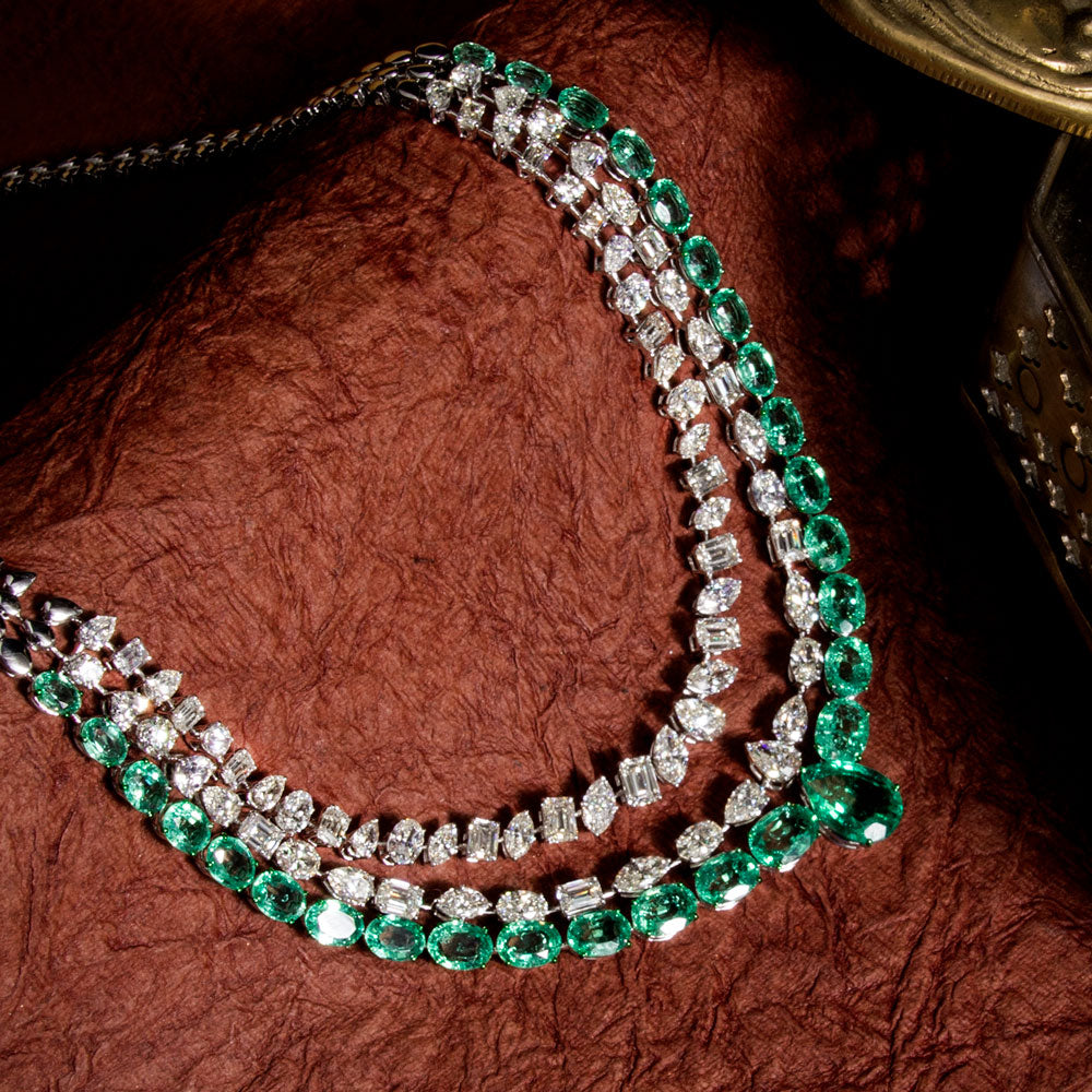 18K White Gold Diamond Necklace - 29.13ct VVS-VS-HI with Colour Stones