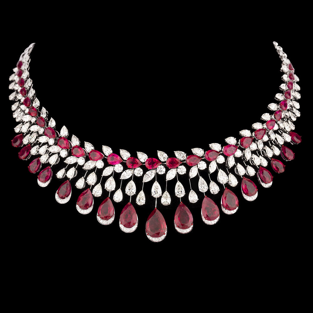 18K White Gold Diamond Necklace - 29.72ct VVS-VS-I with Colour Stones