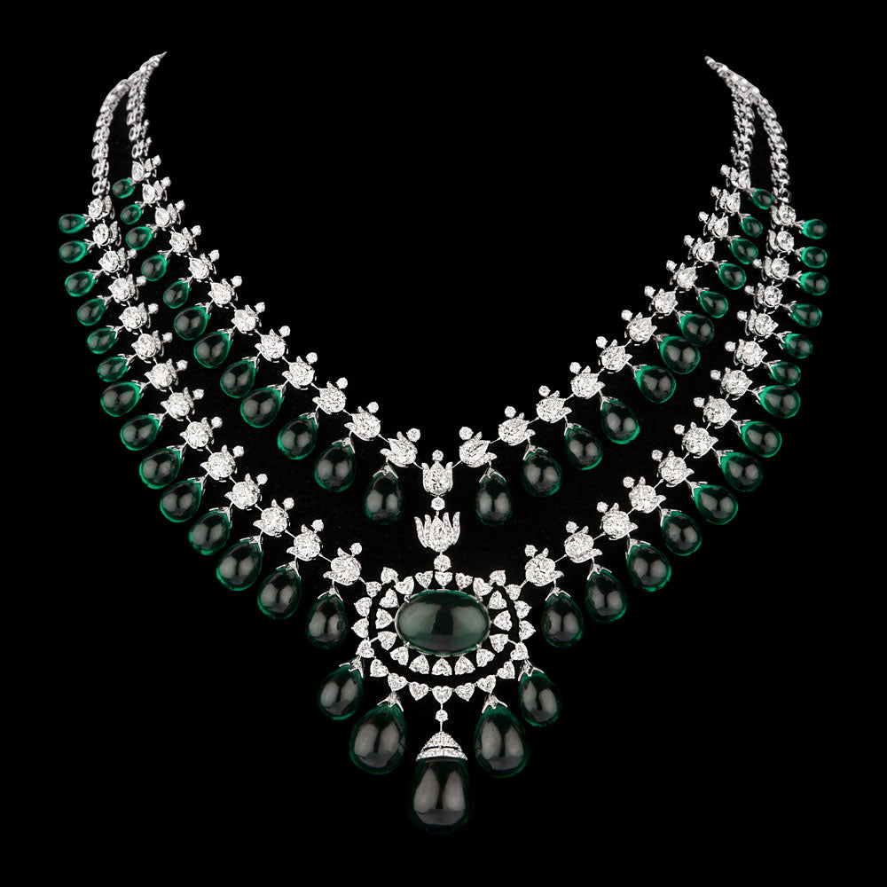 18K White Gold Diamond Necklace - 33.244ct VVS-VS-HI with Colour Stones