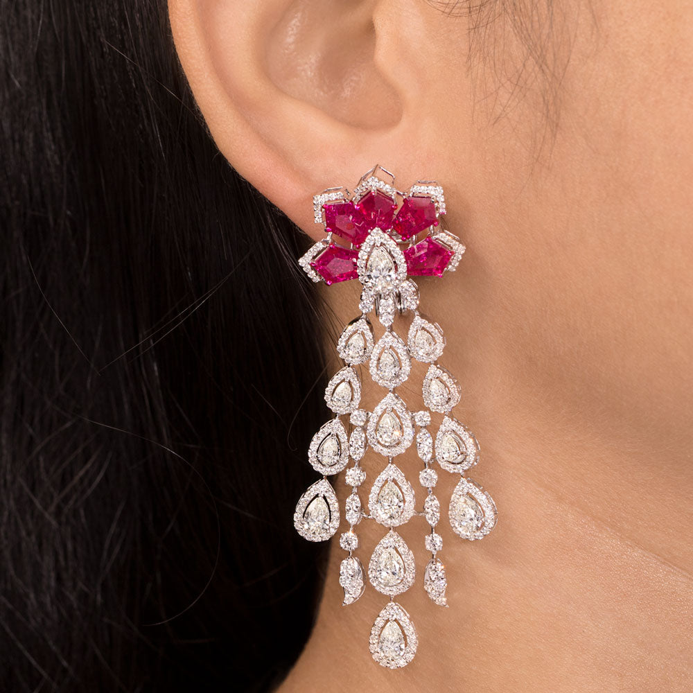 18K White Gold Diamond Jewellery - 8.109ct VVS-VS-IJ with Colour Stones