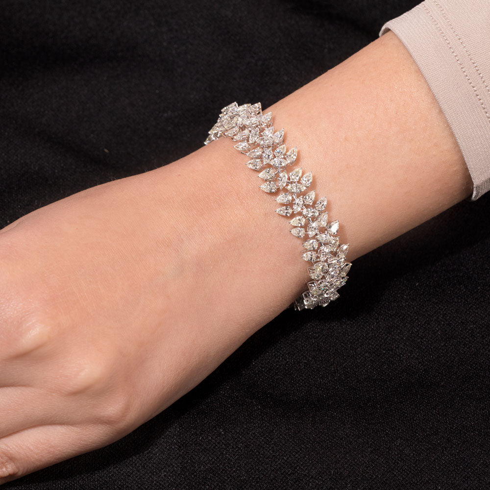 18K White Gold Diamond Bracelet - 17.76ct VVS-VS-IJ