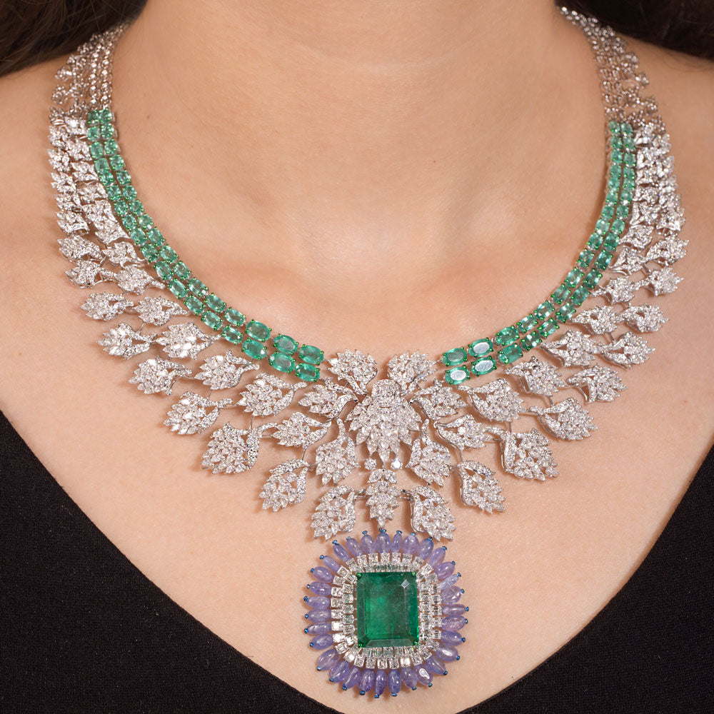 18K White Gold Diamond Necklace - 29.13ct SI2-I1-GH with Colour Stones